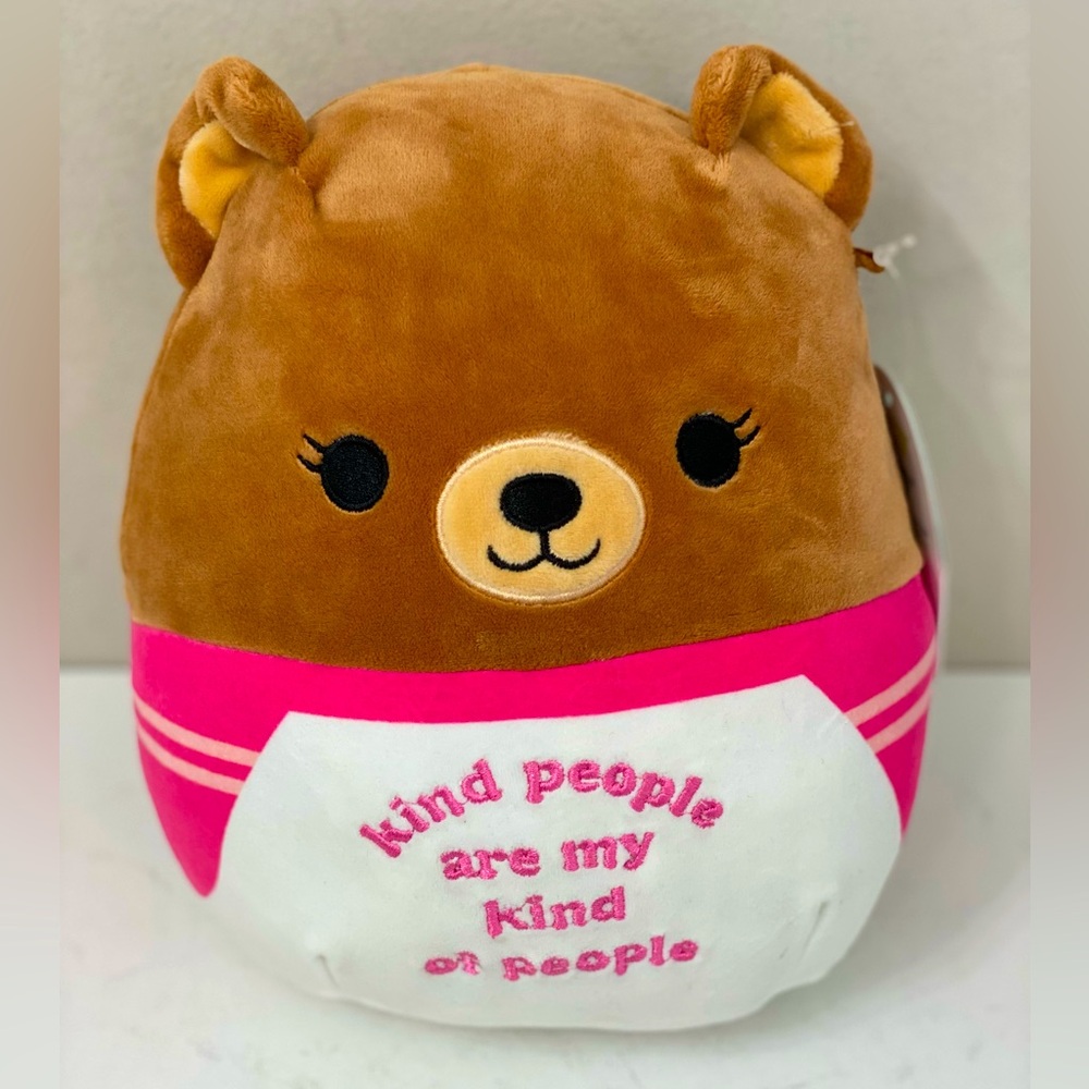 Official kellytoys plush, Hilary new with tag Squishmallows 10 inches tall